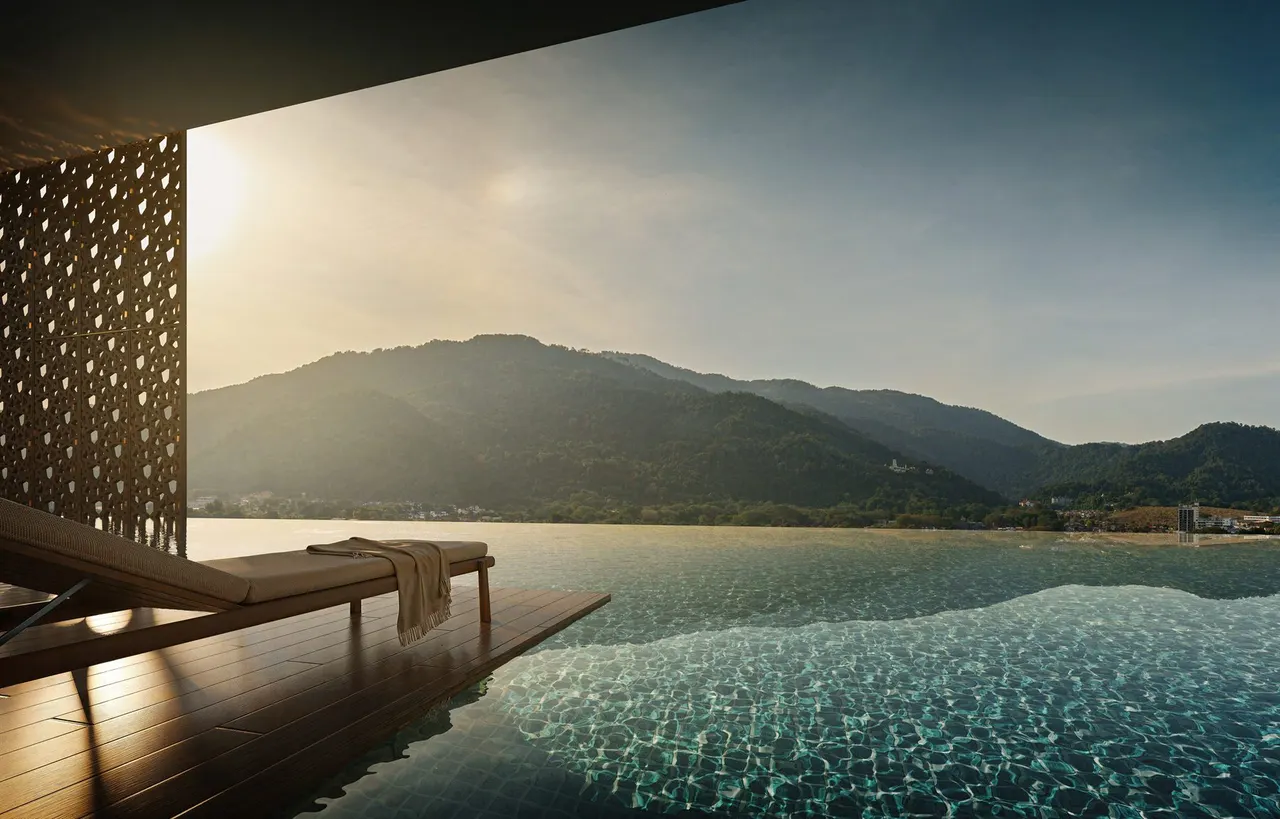 Infinity pool on the level ten facilities deck